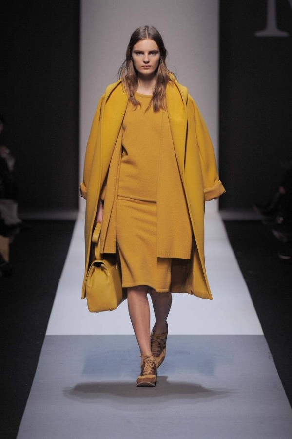 0-Kim-Kardashians-New-York-City-Max-Mara-Fall-2013-Mustard-Yellow-Coat-Purple-Crop-Top-Lanvin-Side-Ruched-Skirt-and-Tom-Ford-Sandals