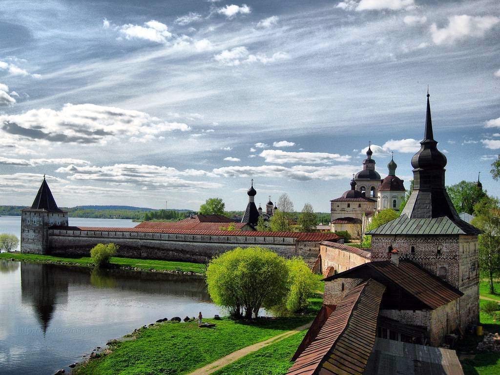 Ансамбль Кирилло-Белозерского монастыря фото