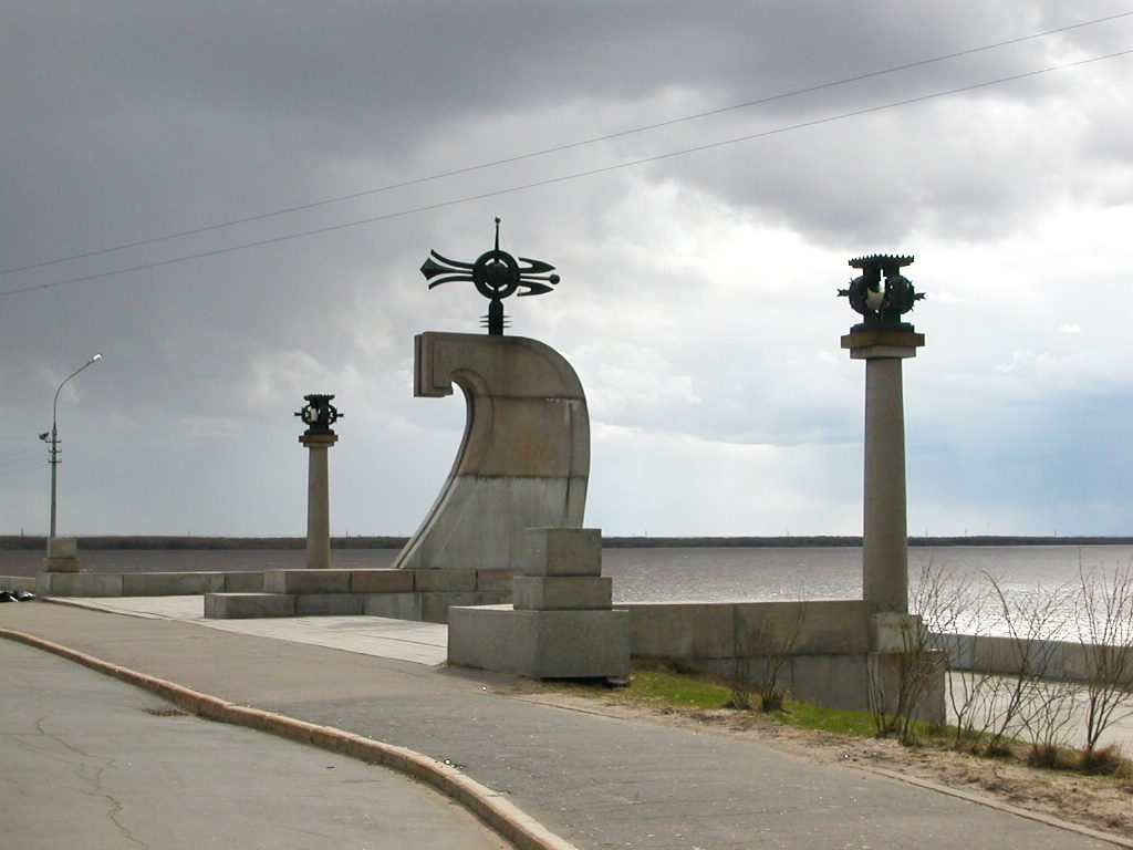 arkhangelsk_stela