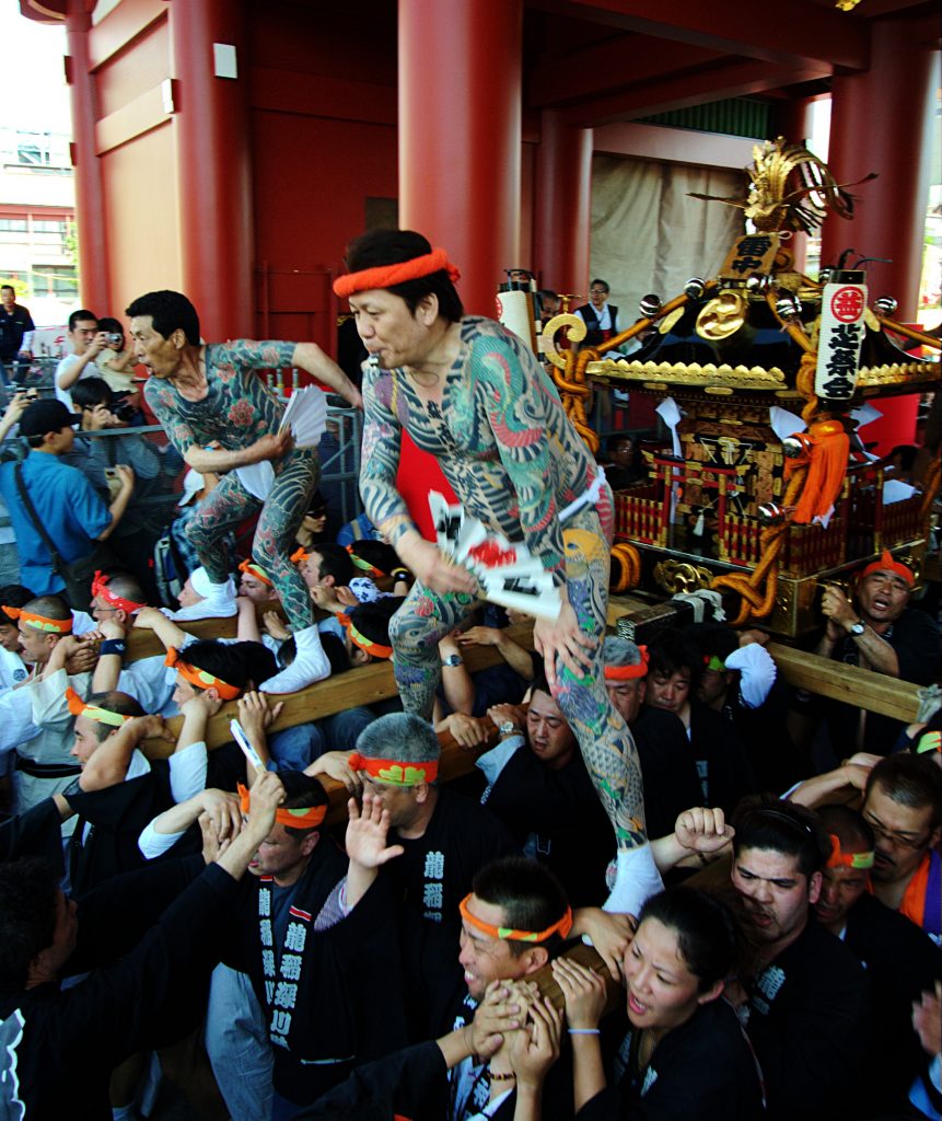 japan-yakuza-sanja_matsuri-01