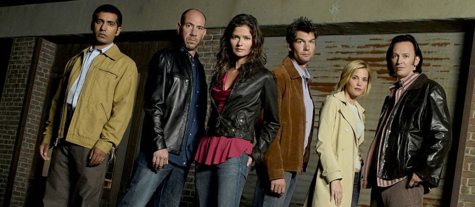 CROSSING JORDAN -- NBC Series -- Pictured: (l-r) Ravi Kapoor as "Bug", Miguell Ferrer as Dr. Garret Macy, Jill Hennessy as Dr. Jordan Cavanaugh, Jerry O'Connell as Woody Hoyt, Leslie Bibb as Lu Simmons, Steve Valentine as Dr. Nigel Townsend -- NBC Universal Photo: Mitch Haaseth